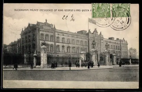 AK London, Buckingham Palace seen from the street