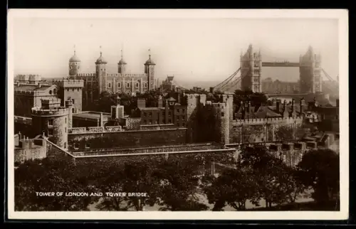AK London, The Tower of London and Tower Bridge