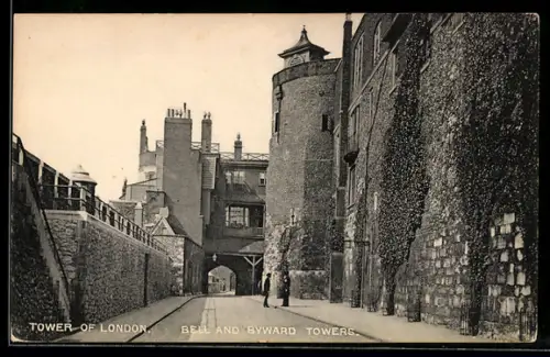 AK London, Bell and Byward Towers within the Tower of London