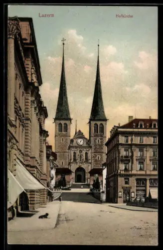 AK Luzern, Hofkirche mit Strassenpartie