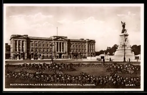 AK London, Buckingham Palace & Queen Victoria Memorial