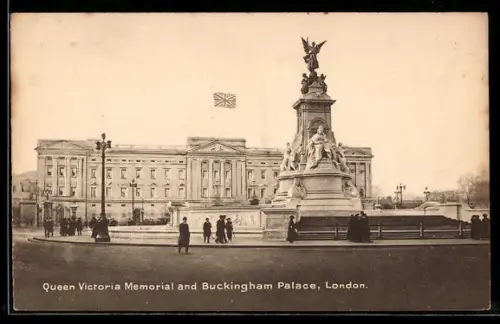 AK London, Queen Victoria Memorial and Buckingham Palace