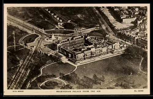 AK London, Buckingham Palace from the air