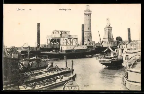 AK Lindau i. B., Hafenpartie mit Leuchtturm