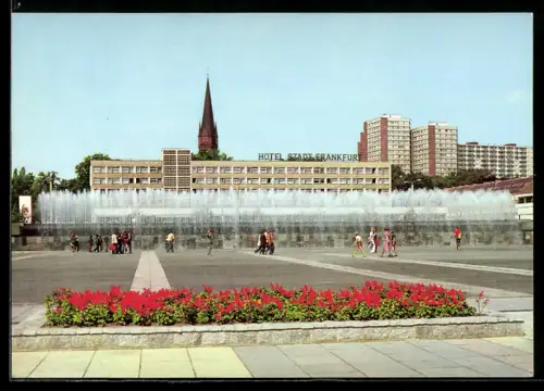 AK Frankfurt /Oder, Wasserspiele in der Karl-Marx-Strasse