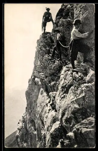 AK Bergsteiger klettern an der Wendeltreppe