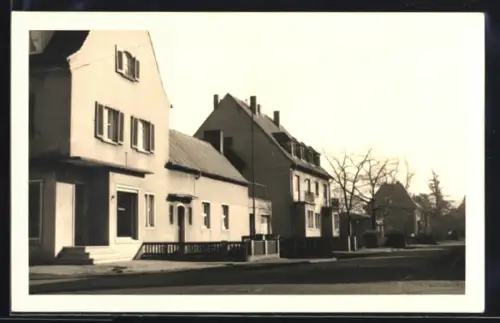 Foto-AK Efferen, Wohnhäuser im Sonnenschein