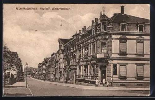 AK Kaiserslautern, Kaiserstrasse mit Geschäften
