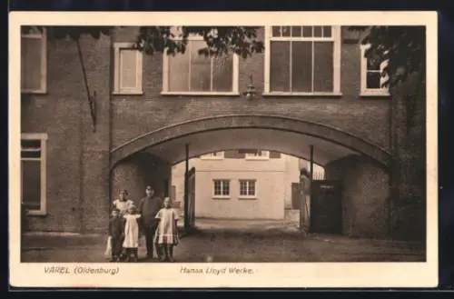 AK Varel / Oldenburg, Hansa Lloyd Werke, Einfahrt zur Auto-Fabrik Neumühlenstrasse