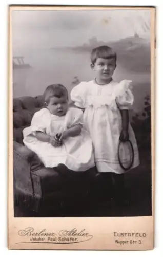Fotografie Paul Schäfer, Elberfeld, Wupper-Str. 3, Zwei Kinder in weissen Kleidern