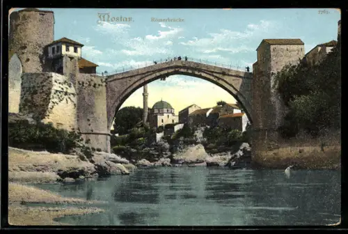 AK Mostar, an der Römerbrücke