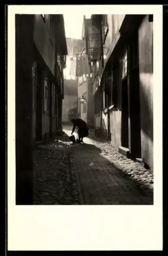 Foto-AK Lübeck, Altstadtgang