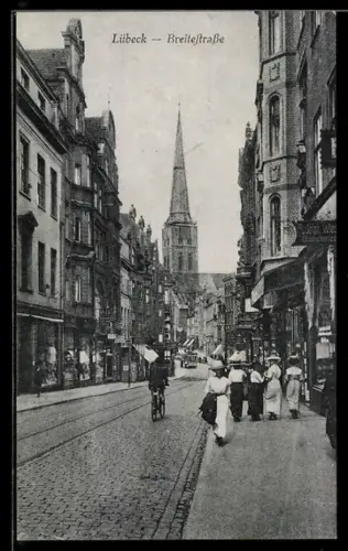 AK Lübeck, Breitestrasse mit Geschäften und Jacobikirche