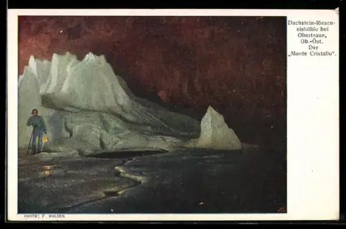 AK Dachstein-Rieseneishöhle bei Obertraun, der Monte Cristallo, Eisberge im Höhleninneren
