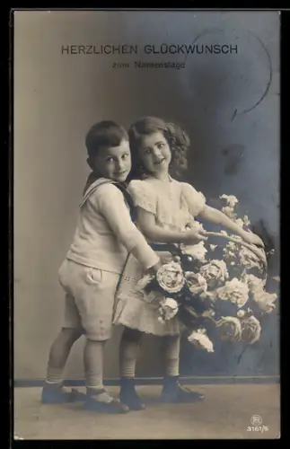 Foto-AK RPH Nr. 3161/5: Zwei Kinder mit einem Korb voller Rosen