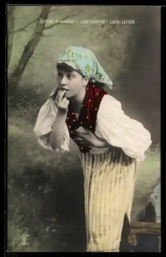 Foto-AK GL Co Nr. 1180/2: Dame hat einen Liebesbrief erhalten