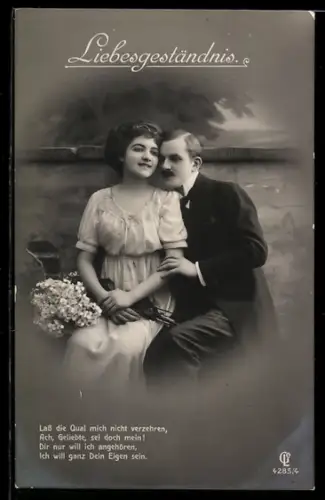 Foto-AK GL Co Nr. 4285/4: Verliebtes Paar sitzt zusammen auf einer Bank, Liebesgeständnis