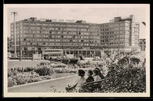 AK Berlin, Sparkasse und HO-Warenhaus am Alexanderplatz