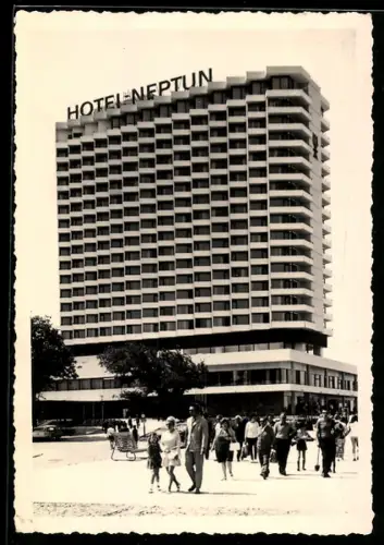 AK Rostock-Warnemünde, Hotel Neptun