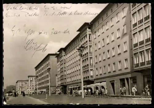 AK Magdeburg, Partie in der Karl-Marx-Strasse mit Wohnhäusern