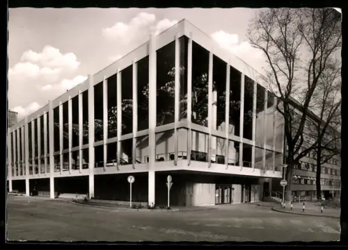 AK Frankfurt am Main, Grosses Haus von der Strasse gesehen
