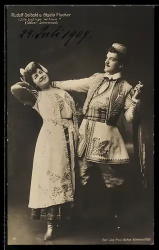 AK Operette Die lustige Witwe, Walzer-Intermezzo, Schauspieler Rudolf Seibold u. Gisela Fischer