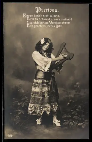 AK Schauspielerin spielt die Harfe in der Operette Preciosa