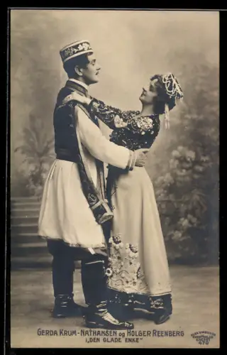 AK Schauspielerin Gerda Krum-Nathansen und Partner Holger Reenberg in der Operette Den Glade Enke