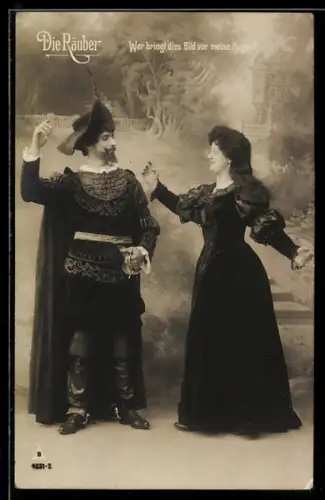 AK Paar spielt in einer Szene Wer bringt dies Bild vor meine Augen?, Die Räuber, Operette