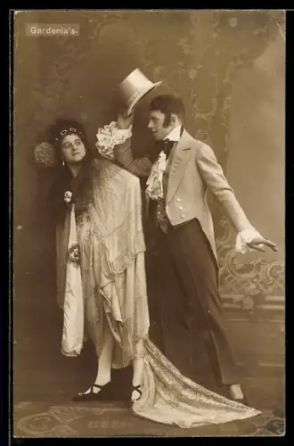 AK Schauspieler in einer Szene der Operette Gardenia`s