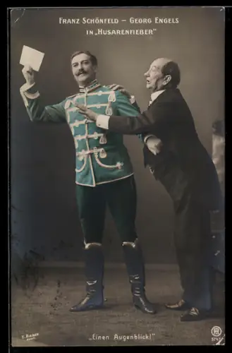 AK Schauspieler Franz Schönfeld und Georg Engels in der Operette Husarenfieber