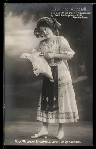 AK Max Walden-Ensemble, Szene aus der Operette Polnische Wirtschaft, Das Glück fliegt erst in`s Haus hinein...