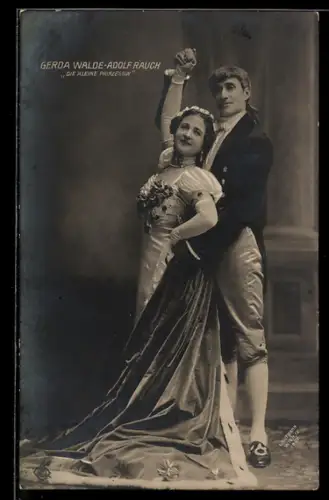 AK Szene aus der Operette Die kleine Prinzessin mit Gerda Walde und Adolf Rauch