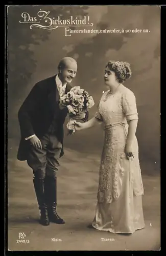 AK Das Zirkuskind, Klein und Tharau in einer Szene