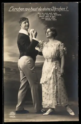 AK Lorchen who hast du deine Ohrchen?, Elegantes tanzendes Paar