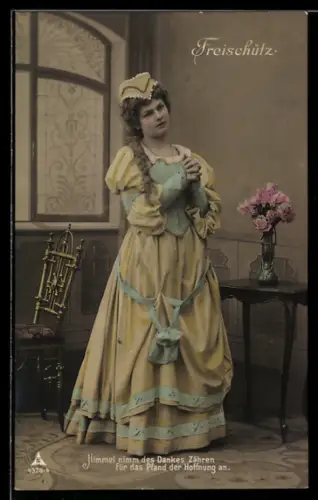 AK Operette Freischütz, Frau im Kleid betet