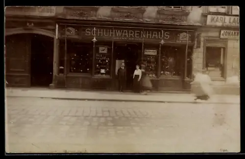 Foto-AK Wien, Schuhwarenhaus Johann Kratky, Wimbergasse 5