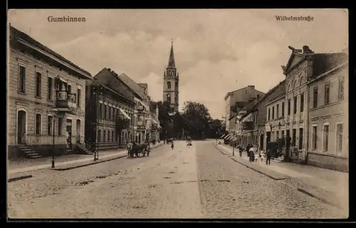 AK Gumbinnen, Wilhelmstrasse, Blick zur Kirche