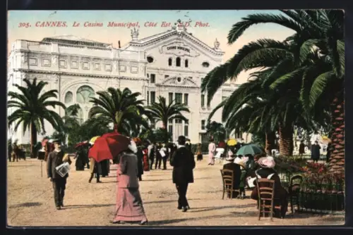 AK Cannes, Le Casino Municipal, Côté Est, avec promeneurs et palmiers élégants