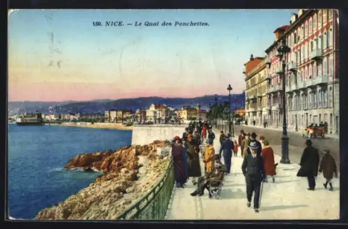AK Nice, Le Quai des Ponchettes avec promeneurs et vue sur la mer