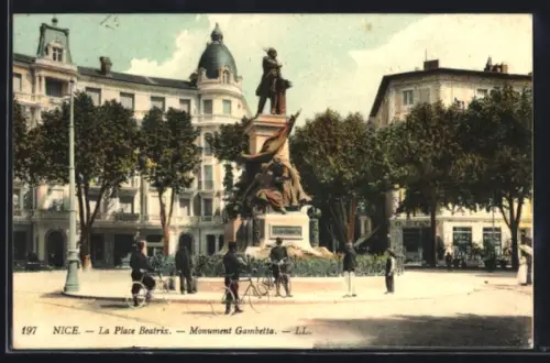AK Nice, La Place Beatrix, Monument Gambetta