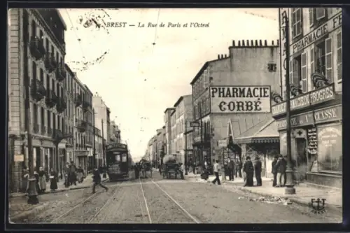 AK Brest, La Rue de Paris et l`Octroi, Strassenbahn