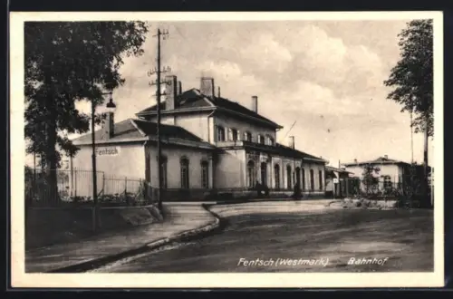 AK Fentsch /Westmark, Partie am Bahnhof