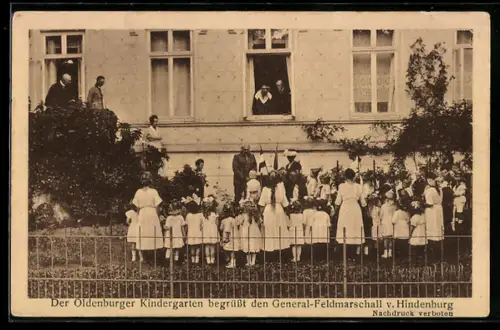 AK Oldenburg, Regimentsfest u. Denkmalsenthüllung der 91er 1921, der Kindergarten begrüsst Paul von Hindenburg