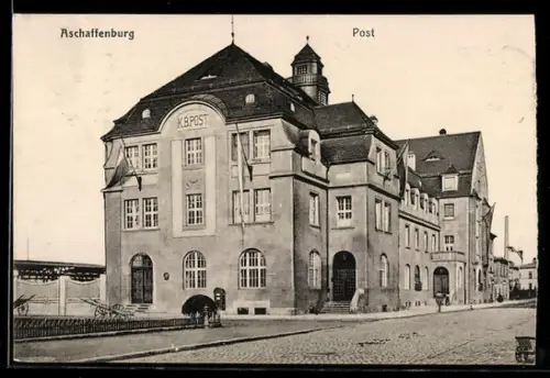AK Aschaffenburg, Totalansicht Dienstgebäude der Königlich Bayerischen Post