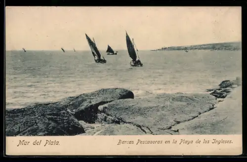 AK Mar del Plata, Barcas Pescadoras en la Playa de los Ingleses