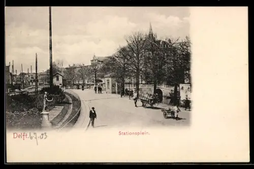 AK Delft, Stationsplein