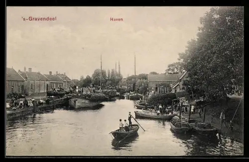 AK `s-Gravendeel, Haven