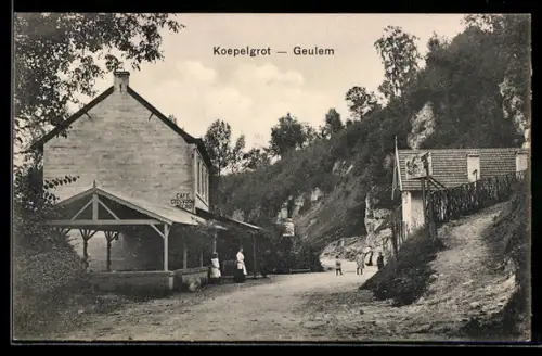 AK Geulem, Koepelgrot, Café