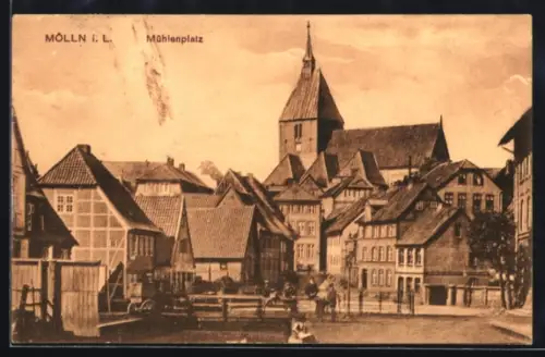 AK Mölln i. L., Mühlenplatz mit Kirche